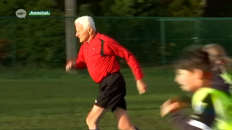 Prachtig: René Brems is 84 maar staat al 60 jaar paraat voor KVC Langdorp, "Ik ben gelukkig als het vrijdagavond is en ik mijn tas maak"