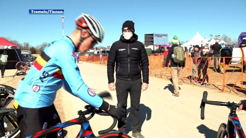 Thibau Nys en Kiona Crabbé naar WK veldrijden, Lander Loockx reserve