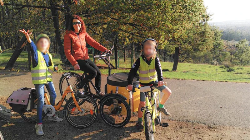 MS-patiënte Karen uit Kessel-Lo vindt aangepaste fiets terug na oproep op Facebookpagina ROBtv