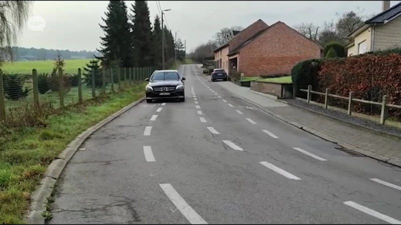 Fietssuggestiestroken zorgen opnieuw voor verwarring in Oud-Heverlee: "Eigenlijk fietspad in midden van de weg"