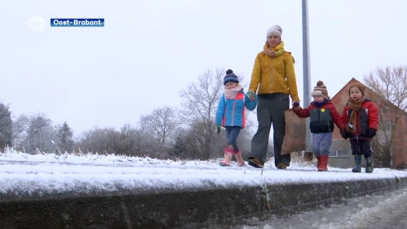 Onze regio onder een dun laagje sneeuw: "Het zijn vooral plassen, maar toch is het leuk"