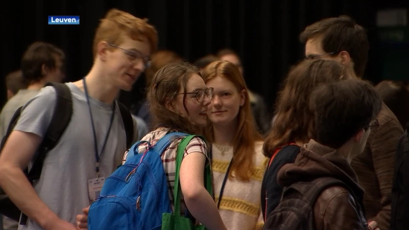 Ben Weyts weigert zuiver Engelse masteropleiding aan de KU Leuven goed te keuren