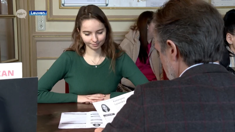 Oekraïense vluchtelingen komen op sollicitatiegesprek in Kessel-Lo: "Belangrijk omdat ik mijn leven weer wil opbouwen"