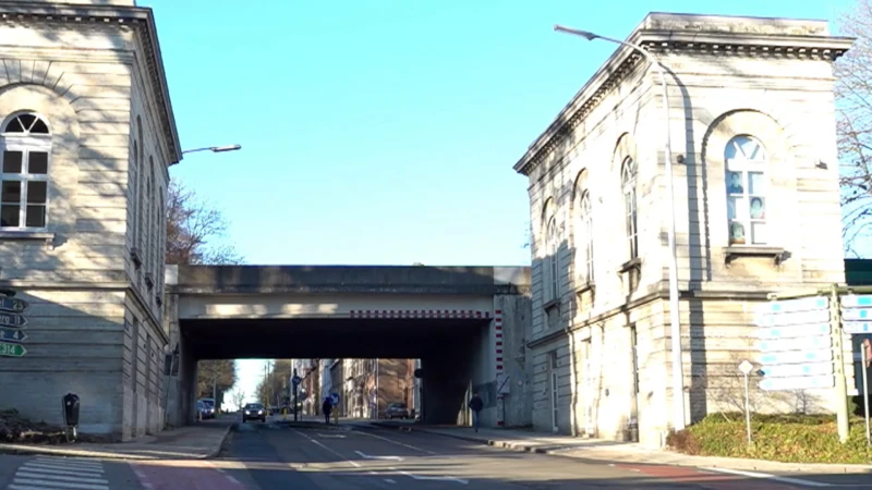 Tot begin juli hinder aan de brug van de Brusselsepoort in Leuven