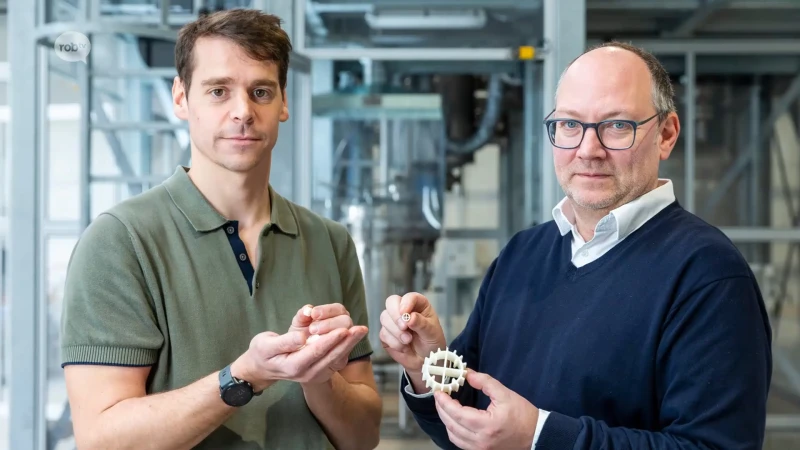 Twee KU Leuven-professoren maken kans op de Europese innovatieprijs dankzij hun nieuwe methode om bioplastics te produceren