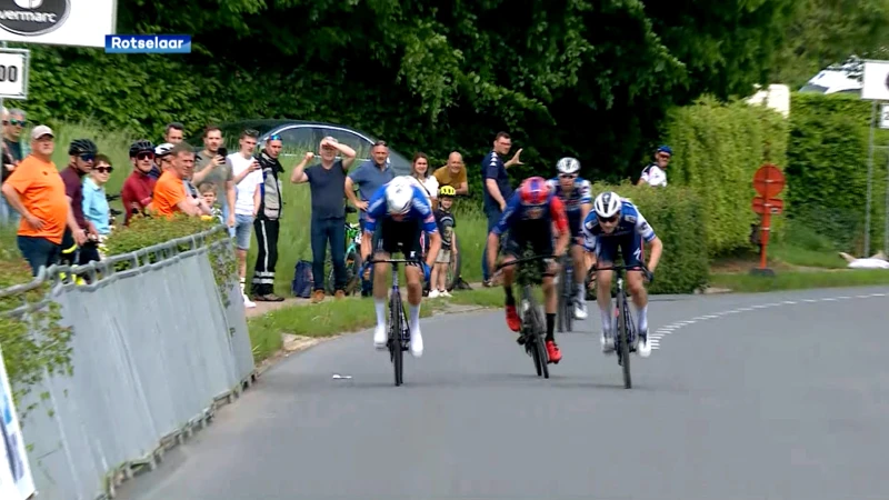 Stan Van Tricht (Soudal Quick-Step) zet GP Vermarc in Rotselaar naar z'n hand: "Winnen in eigen streek is altijd leuk"