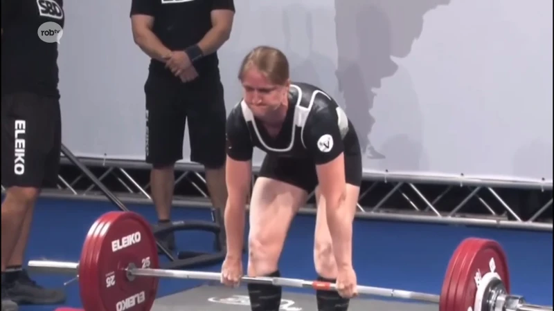 Elise Rummens uit Heverlee verbreekt wereldrecord deadliften door maar liefst 192,5 kilogram te heffen