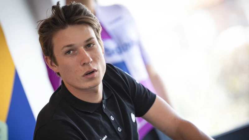 Jasper Philipsen wint eerste rit in Baloise Belgium Tour in Scherpenheuvel
