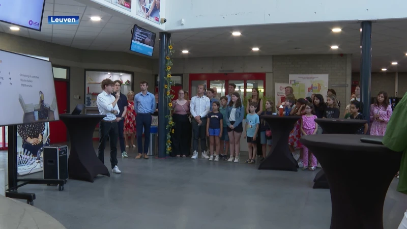 6 studenten van UCLL stellen 'STEM-fiets' voor: "Leerlingen kennis laten maken met STEM-opleiding"