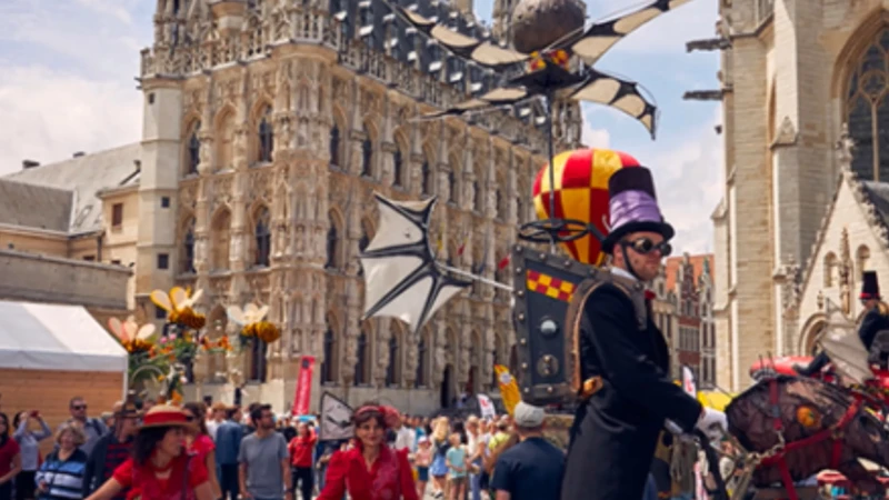 Heel wat activiteiten in onze regio voor 'De langste dag', internationaal straattheater in Leuven en gratis optredens op Tiense Veemarkt