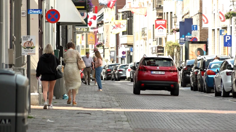 Begin volgende maand starten herstellingswerken in Koning Albertstraat in Diest: "Bewuste keuze voor zelfde kassei als in winkelwandelzone"