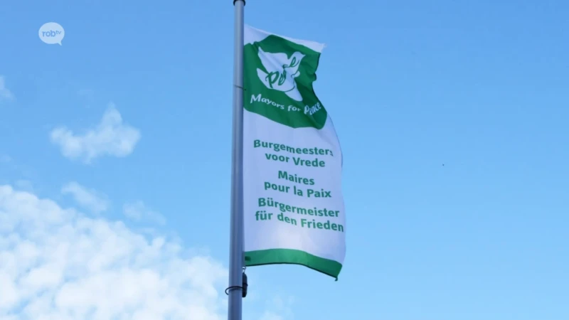 Leuven hangt vlag uit om slachtoffers atoombommen WO II te herdenken