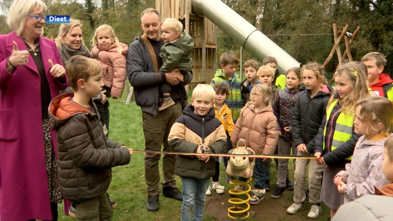 Deurne bij Diest heeft nu ook eigen speeltuin dankzij buurtbudget: "Het is leuk dat je met je vrienden hier naartoe kan"