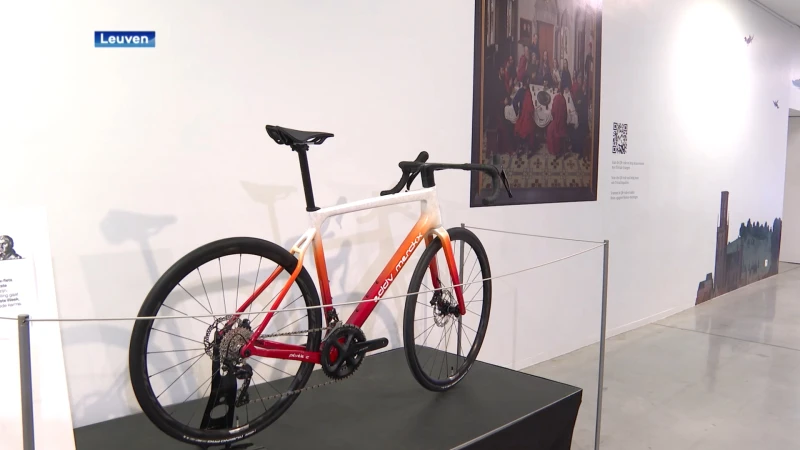 M Leuven veilt unieke Eddy Merckx-fiets geïnspireerd op kunstenaar Dieric Bouts