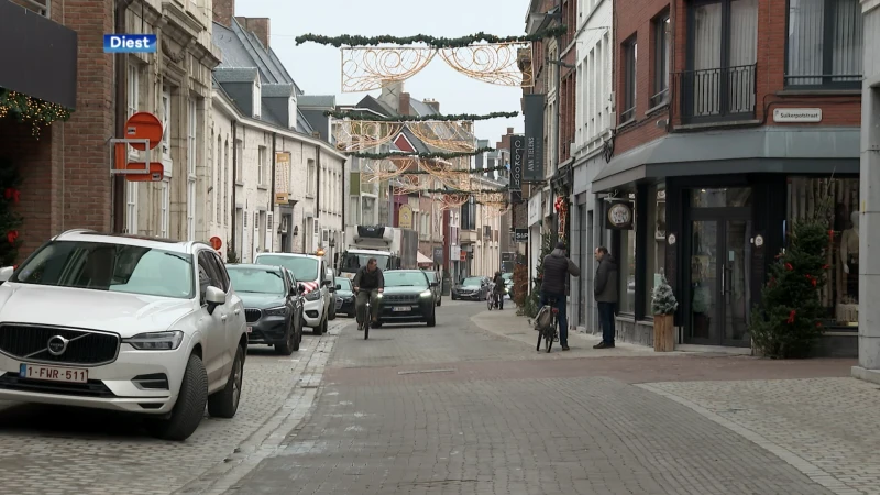 Koning Albertstraat in Diest is heraangelegd: "Op termijn willen we in heel de stad toegankelijke voetpaden"