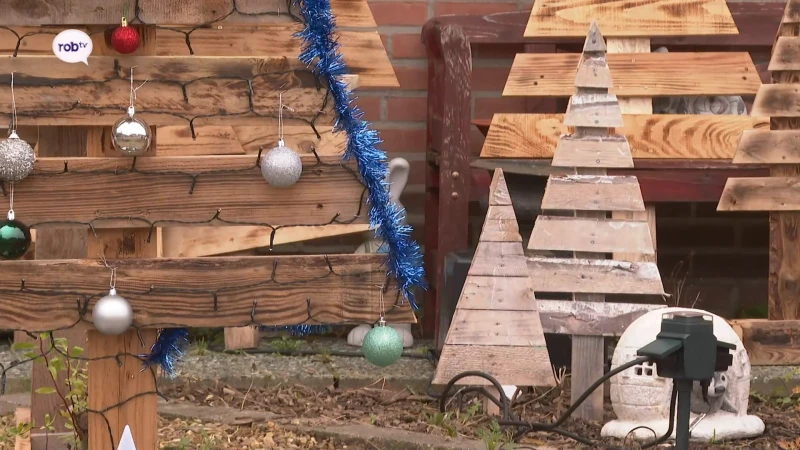 Guy Briers uit Zoutleeuw haalt 855 euro op met zelfgemaakte kerstbomen: "Drie keer zoveel voor het goede doel"