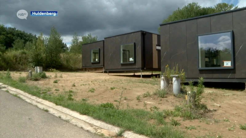 Oekraïense gezinnen trekken in tiny houses van gemeente Huldenberg