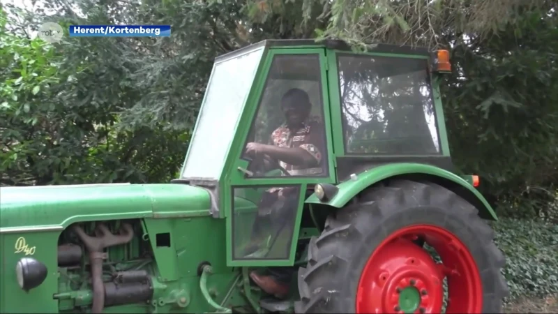 Pastor van Kortenberg en Herent zoekt 10.000 € om tractor naar Congo te verzenden