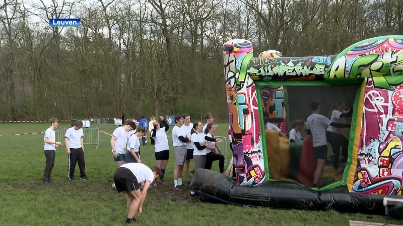 1500 studenten overwinnen hindernissenparcours op Survival of the Student: "Heel leuk om jezelf sportief uit te dagen"