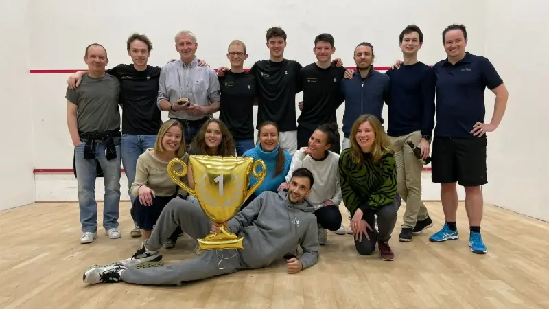Leuvense squashclub De Vaart pakt titel op Belgisch kampioenschap voor teams