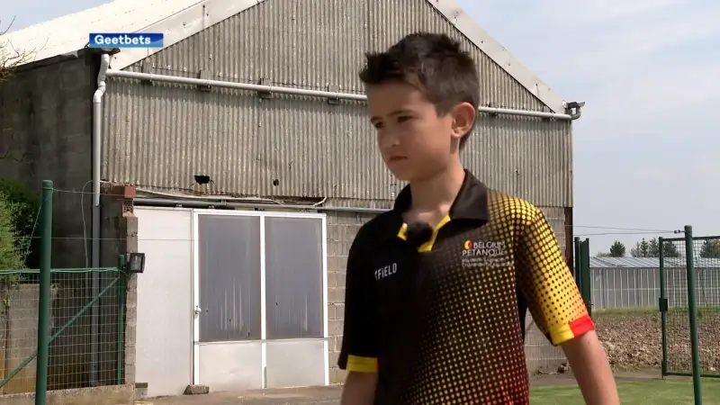 Stan Celis (10) is voor de tweede keer op rij Belgisch kampioen petanque
