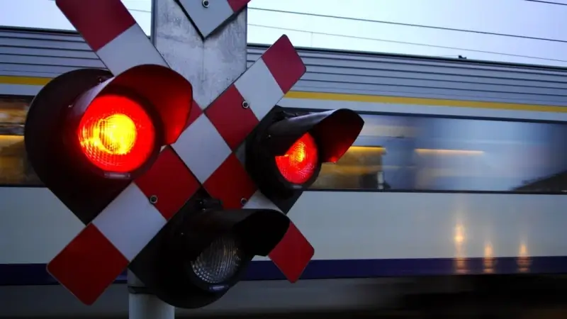 Drie spoorwegovergangen in Heverlee tijdlang afgesloten door probleem met trein