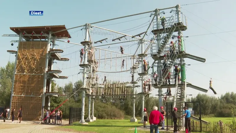 Nieuwe klimmuur ingehuldigd aan hoogteparcours op provinciedomein Halve Maan in Diest