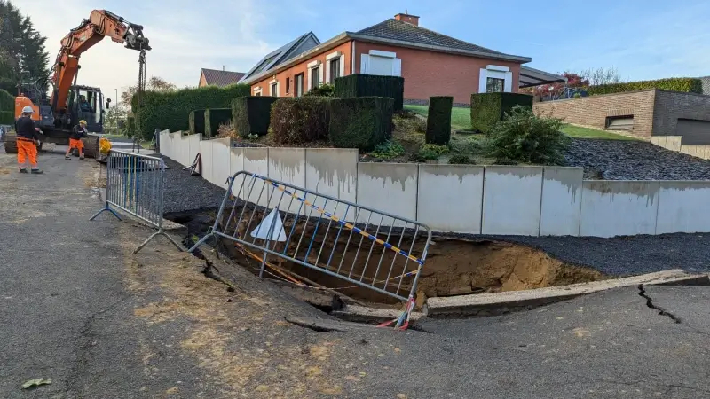 Nieuw zinkgat in Herent nog voor werken kunnen starten: "Zaak om snel alle verzakkingen af te spannen"