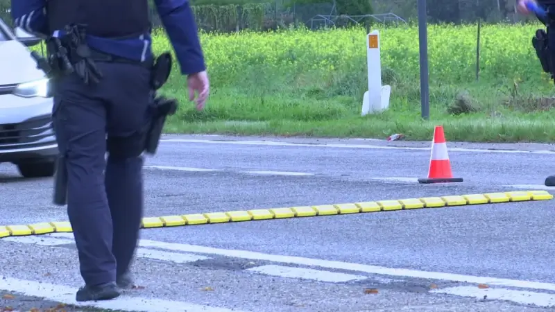 Twee dronken bestuurders plegen vluchtmisdrijf, maar lopen tijdens alcoholcontrole tegen de lamp