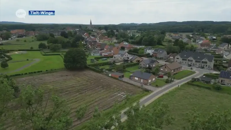 Huidig burgemeester Rudi Beeken (WIJ) dient klacht in tegen opvolger Katrien Houtmeyers (N-VA) in Tielt-Winge: "Sperperiode niet gerespecteerd"