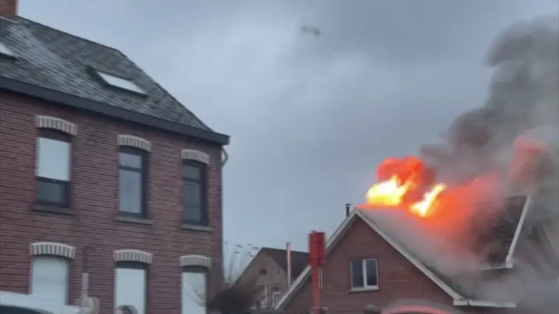 Woonzorgcentrum De Nootelaer in Keerbergen verkoopt steunkaarten en speculaas voor slachtoffers van woningbrand in Tremelo