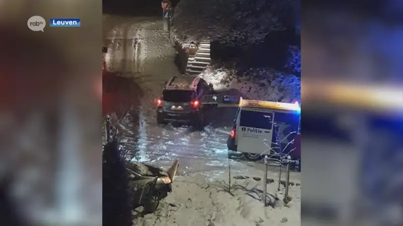 Eerste sneeuw van het jaar: auto's vliegen uit de bocht in Bierbeek