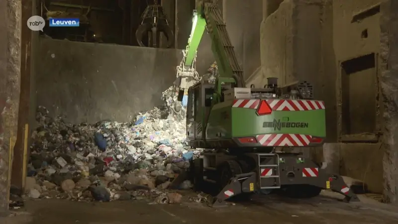 Twee keer brand bij EcoWerf door verkeerd sorteren: powerbank en handfakkel tussen restafval