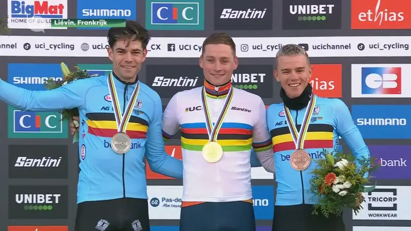 HERBELEEF: Thibau Nys knalt voor het eerst in z'n carrière naar WK-podium