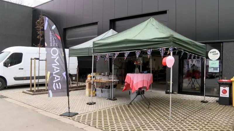 Nieuwe "circulaire voedselhub" in Boutersem verzamelt voedseloverschotten van supermarkten en verdeelt ze naar sociale organisaties: "Sinds juli al 18 ton voedsel gered"