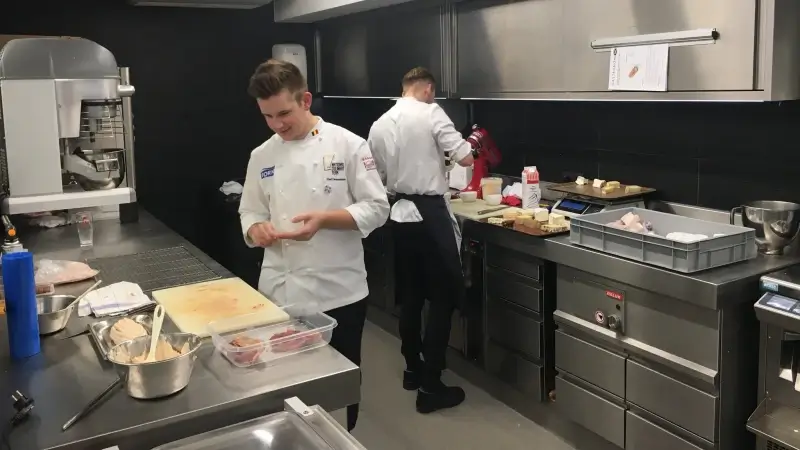 Uitbaters Arenberg Heverlee laten restaurant over aan zoon en schoondochter, verliezen wel Michelinster