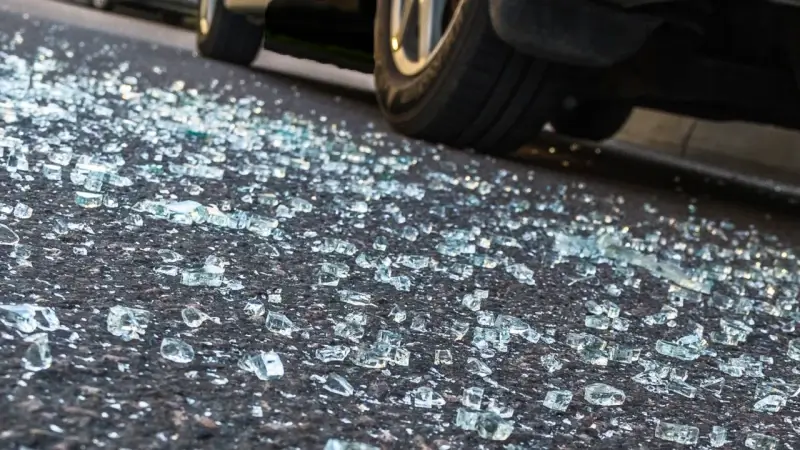 Studenten gooiden vannacht glas naar beneden in Bondgenotenlaan, auto's moesten tijdelijk omrijden