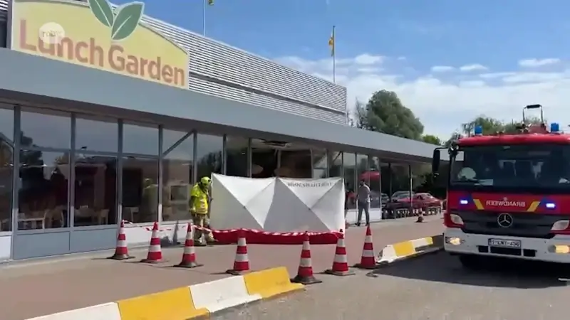 BREAKING: Autobestuurder rijdt Lunch Garden in Diest binnen
