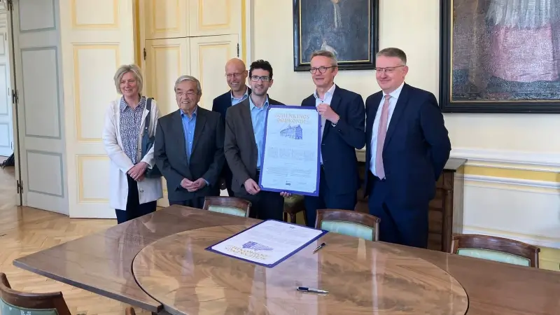 Stad Leuven schenkt Universiteitshal aan KU Leuven voor 600e verjaardag: "Bevestigt historische verbondenheid tussen stad en universiteit"