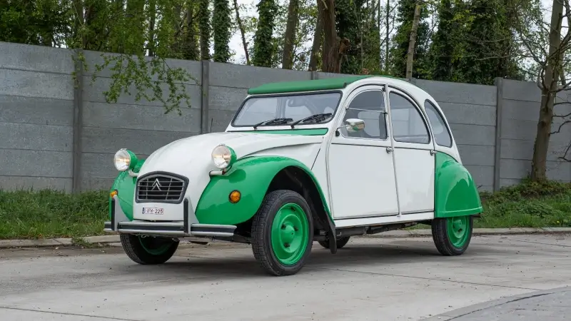 Oldtimers ombouwen tot elektrische wagens, het kan bij garage CQS Classics in Tienen: "2 jaar gewerkt aan een kit om auto's seriematig te laten herinschrijven"