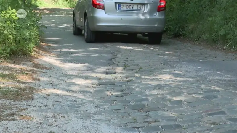 Straat in Blanden bij Oud-Heverlee in slechte staat: "Ik denk dat de weg zelfs niet geschikt is voor Parijs-Roubaix"