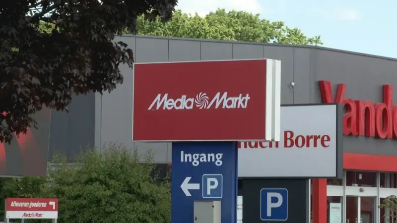 Inbrekers dringen MediaMarkt binnen via dak: "Aantal elektronische spullen meegenomen"