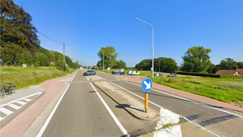 Van drie naar één tijdelijk verkeerslicht op Staatsbaan in Bekkevoort: werken AWV zijn afgerond, gemeente voert zelf herstellingen uit ter hoogte van Prinsenbos