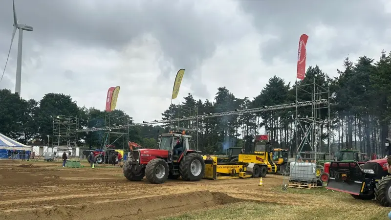 Traktoren, quads en veel "zwarte doemp": dit was TrekkerTrek in Bekkevoort