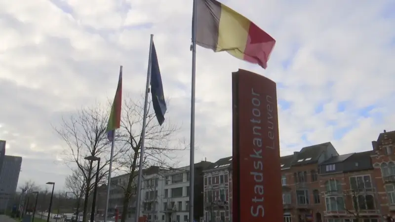 Stadskantoor breidt vanaf zomer 2026 uit: verschillende diensten worden ondergebracht in KBC-gebouw