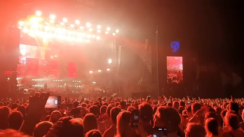 Geen Kings of Leon op Rock Werchter door ernstige blessure bij frontman Caleb Followil