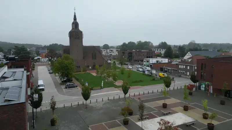 Pinksterkermis in Begijnendijk door droogte niet afgesloten met vuurwerk, gemeente overweegt show met vuurspuwers