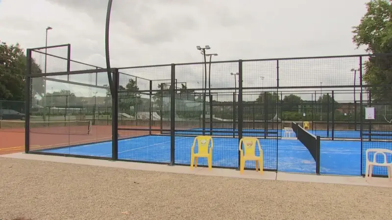 Eerste padelvelden in Kessel-Lo geopend bij tennisclub Iris aan Diestsesteenweg
