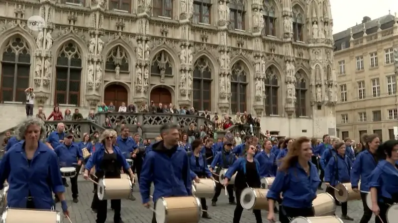 85 drummers treden samen op tijdens Dromfest in Leuven: "Je komt in een roes"