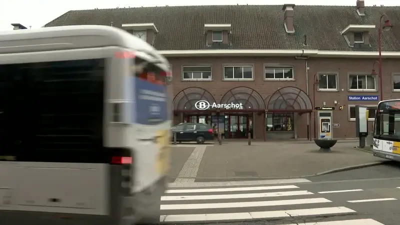 Amper drie van 26 stations in onze regio zijn volledig aangepast aan personen met een handicap